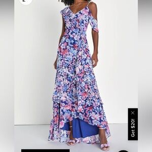 NWT Lulus floral maxi dress